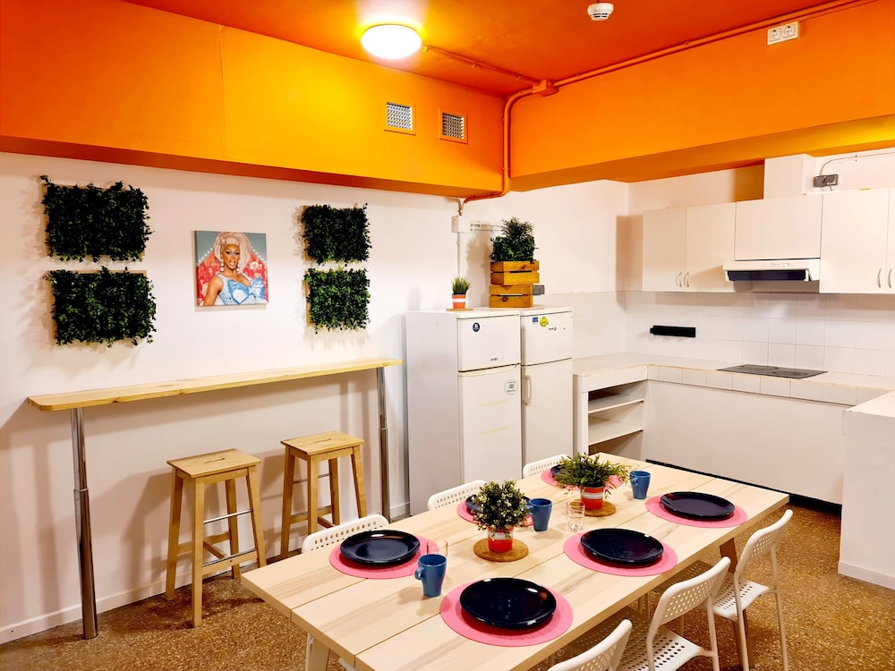 Gracia City Hostel 22/26