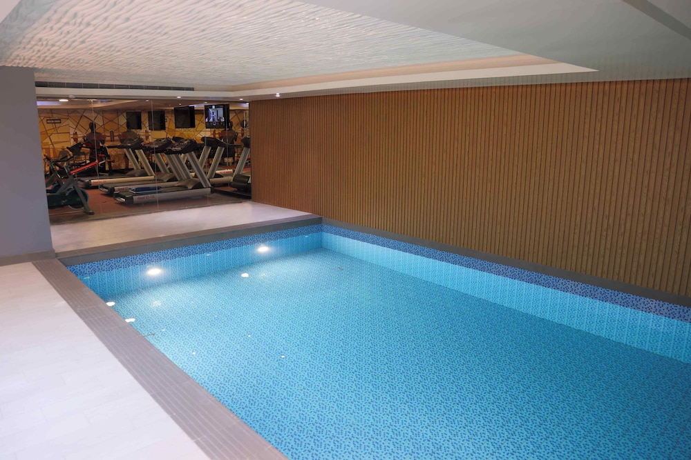 أجنحة نوفوتيل الرياض ديار(Sunday Hotel Al Olaya formerly Novotel Suites Riyadh Centre) 41/75