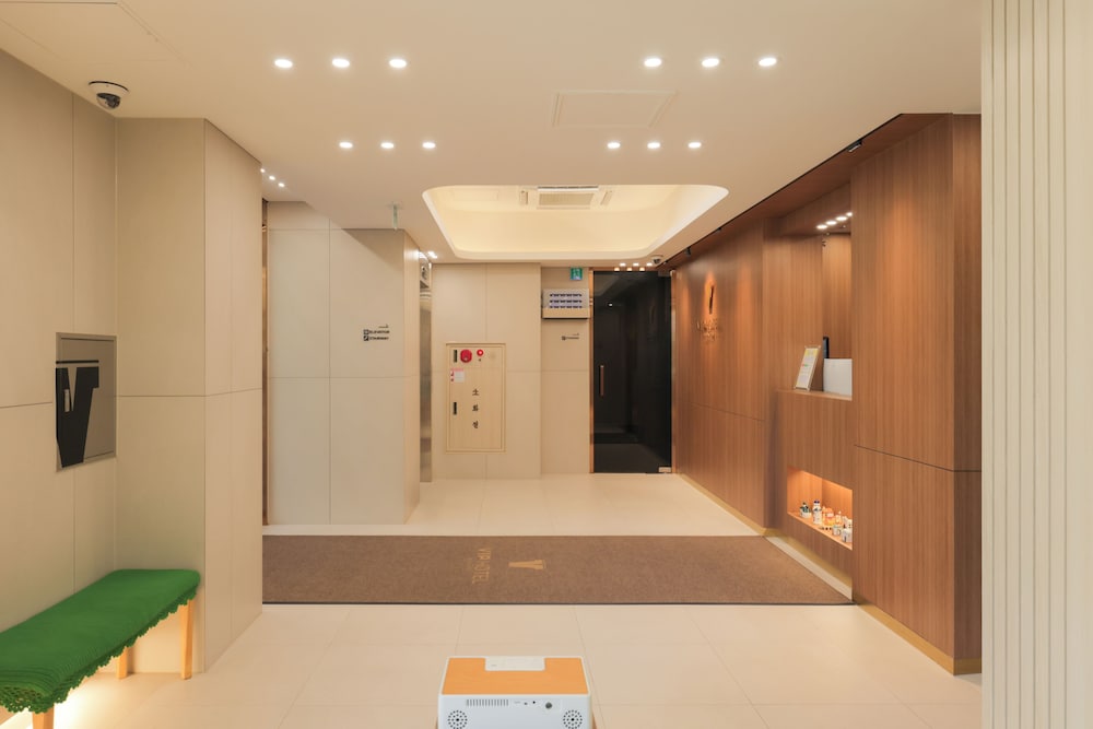 Vip Hotel Mok-Po 17/59