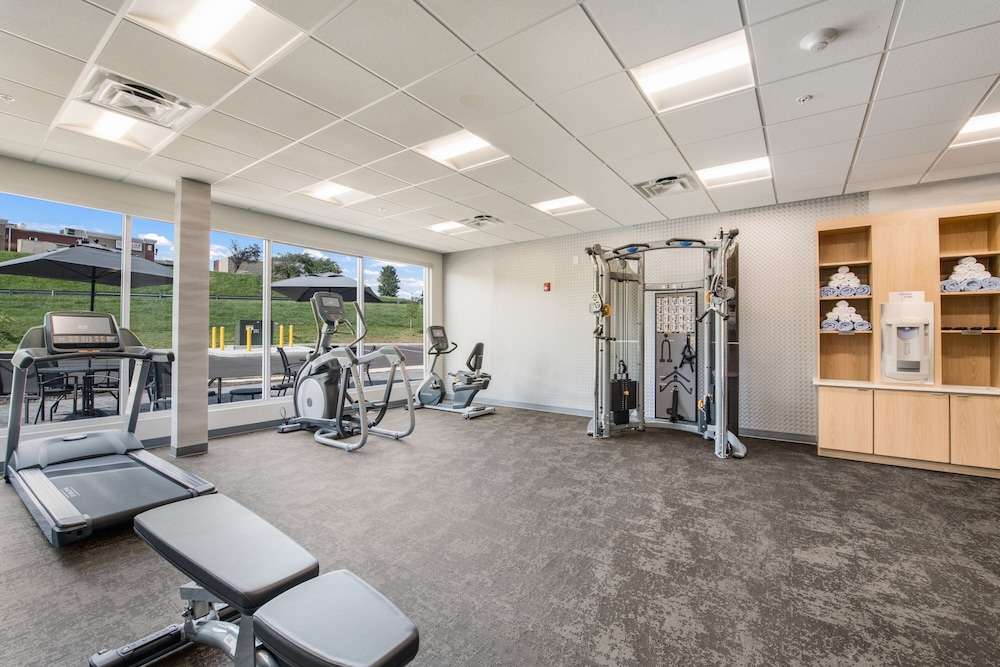 Fairfield Inn & Suites by Marriott Knoxville Clinton 15/33