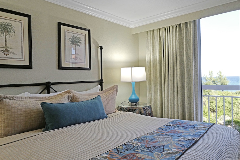 Palm Beach Shores Resort And Vacation Villas 8/19