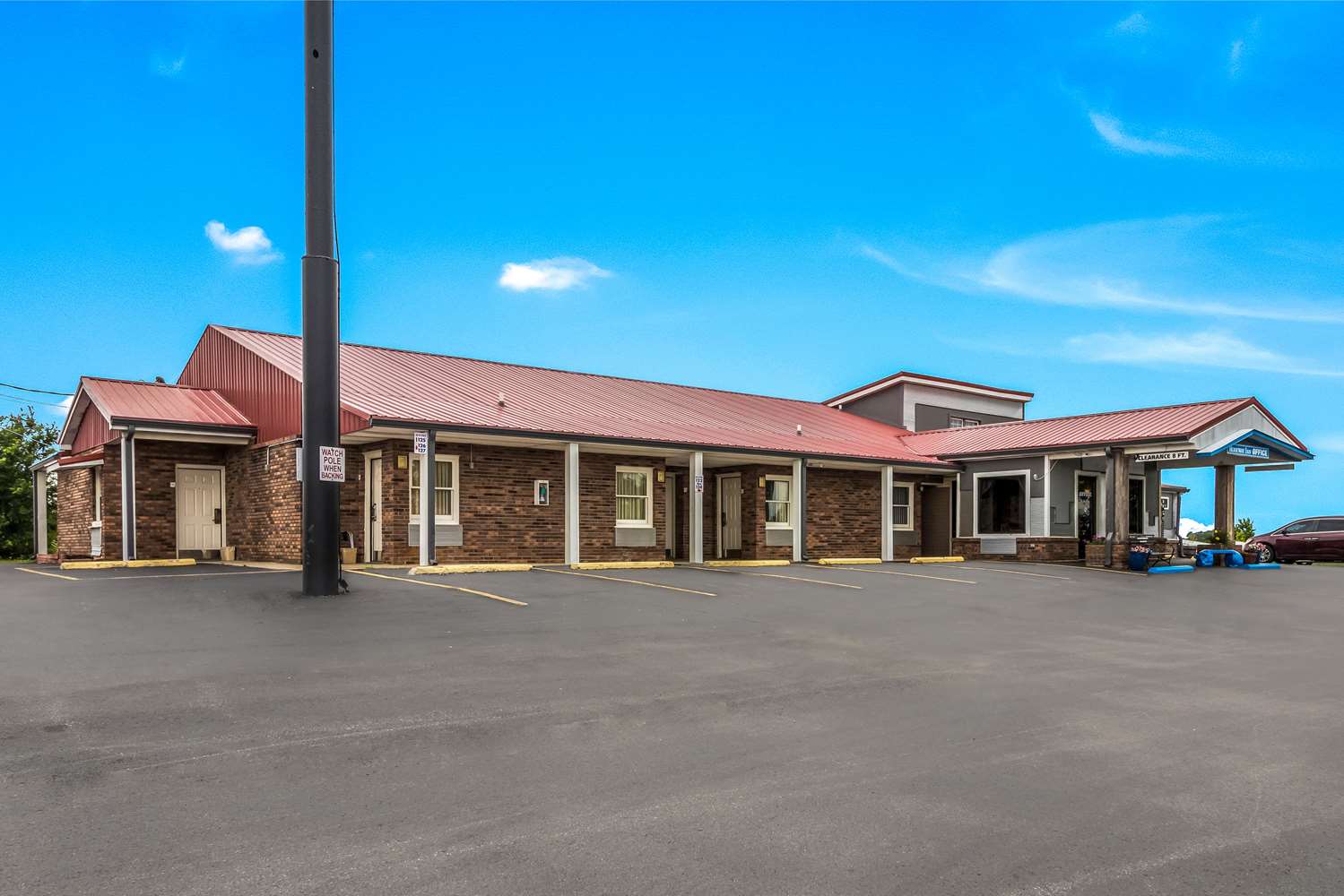 Rodeway Inn Cadiz, KY 2/25