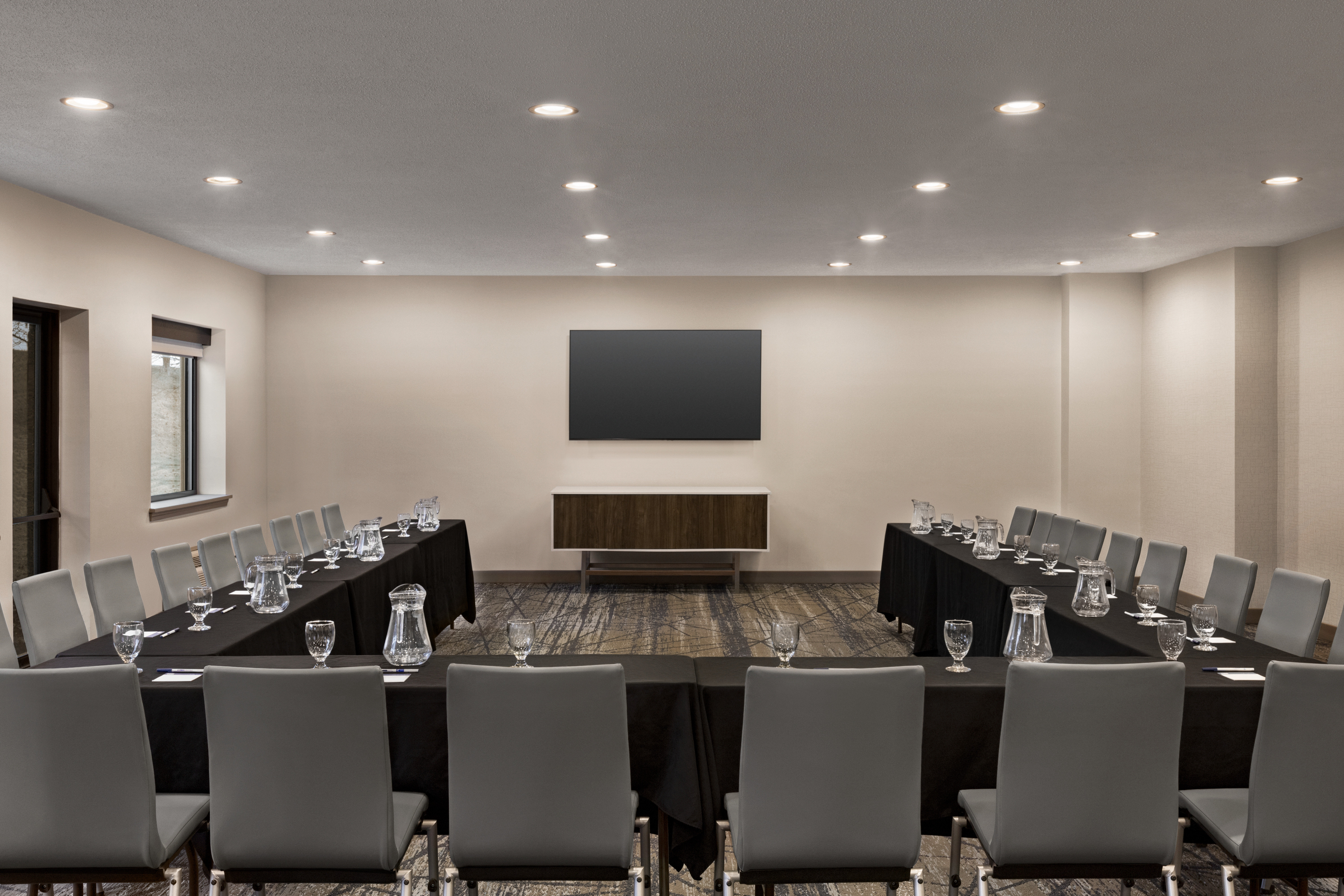 Holiday Inn Express & Suites East Greenbush(Albany-Skyline) 44/57
