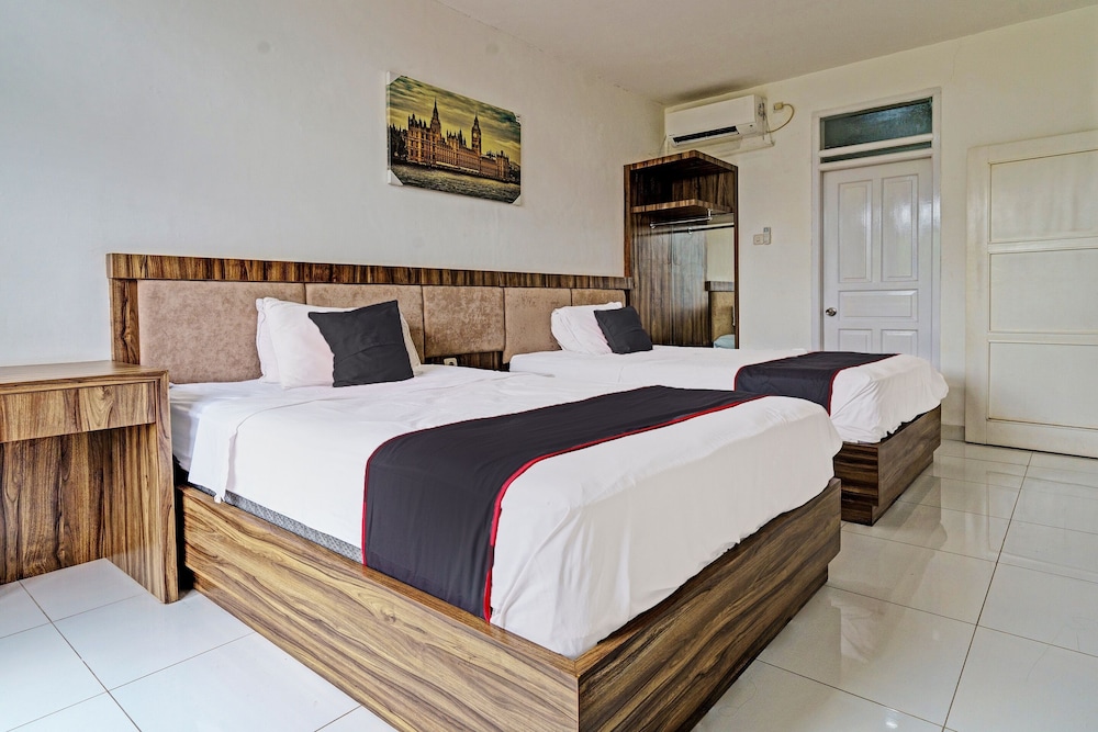 Super OYO Collection O 92277 Setra Priangan Guest House 17/39