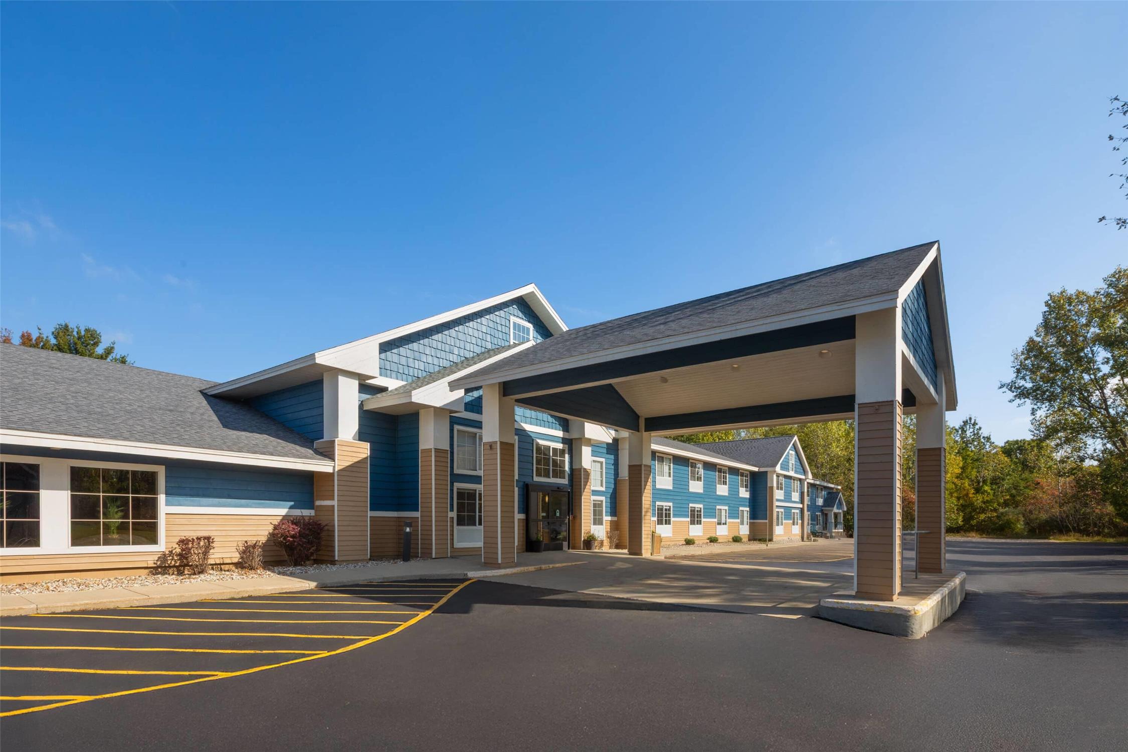 Americinn By Wyndham Douglas/Saugatuck 4/36