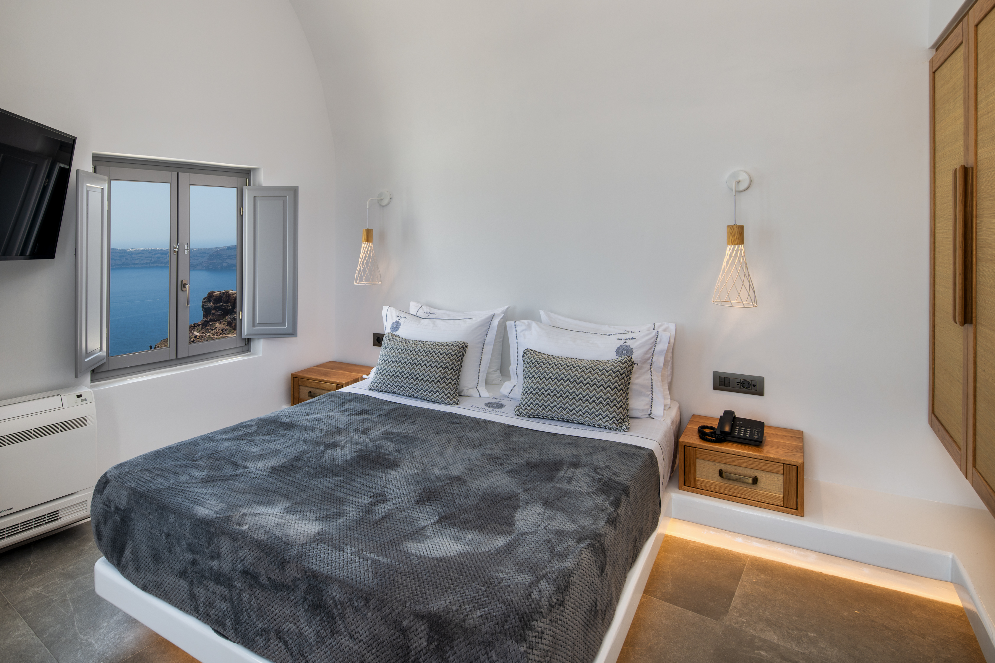 JUNIOR SUITE, OUTDOOR JETTED TUB