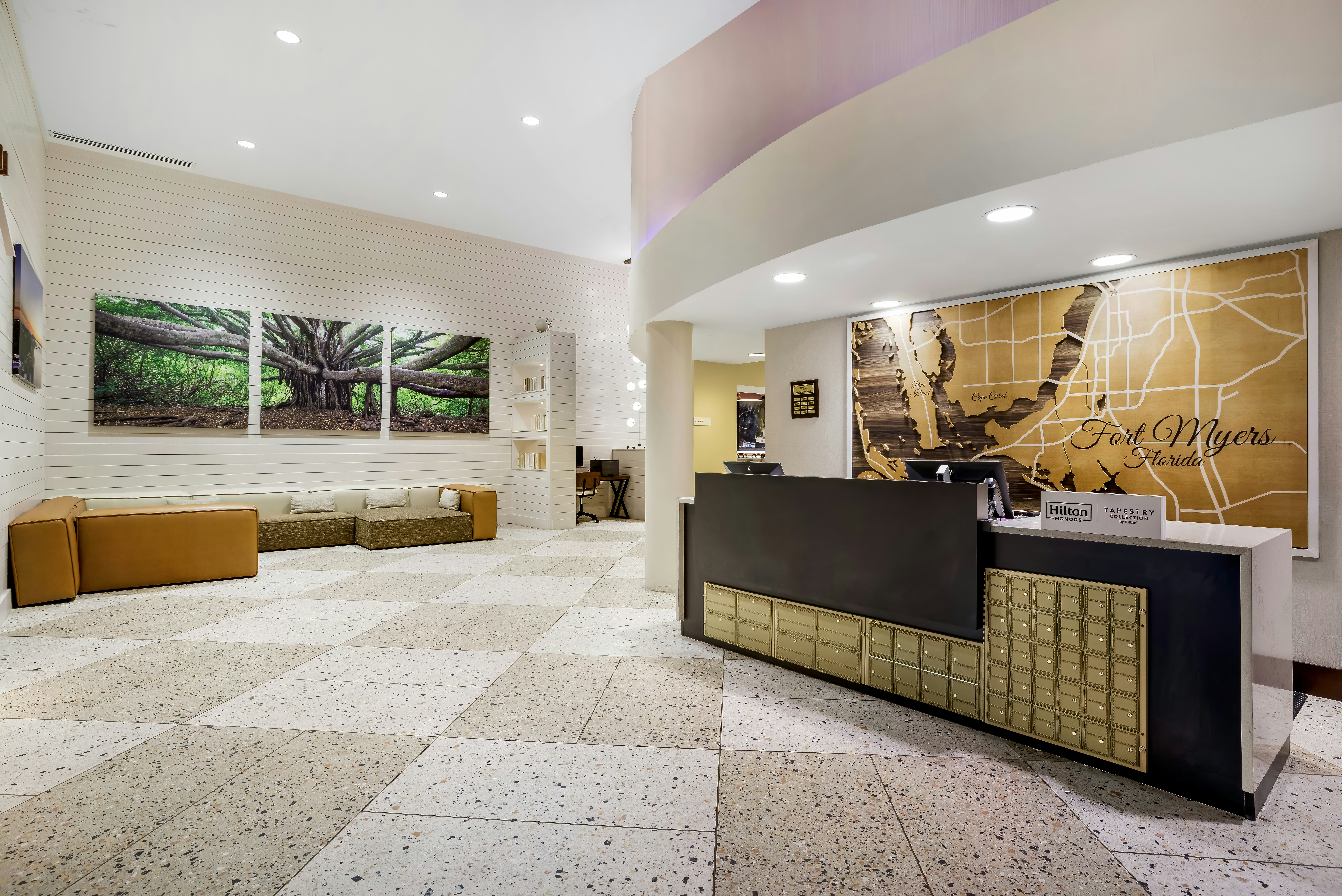 The Banyan Hotel Fort Myers Tapestry Collection By Hilton 10/39