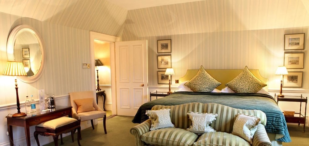 Cliveden 18/50