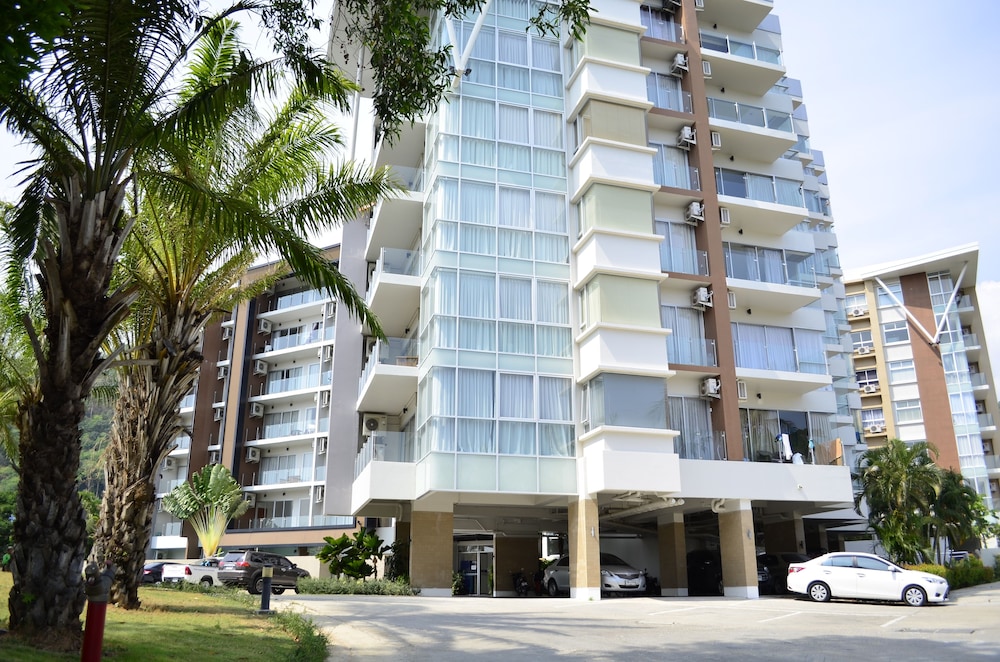 Chic Condo Karon 11/61