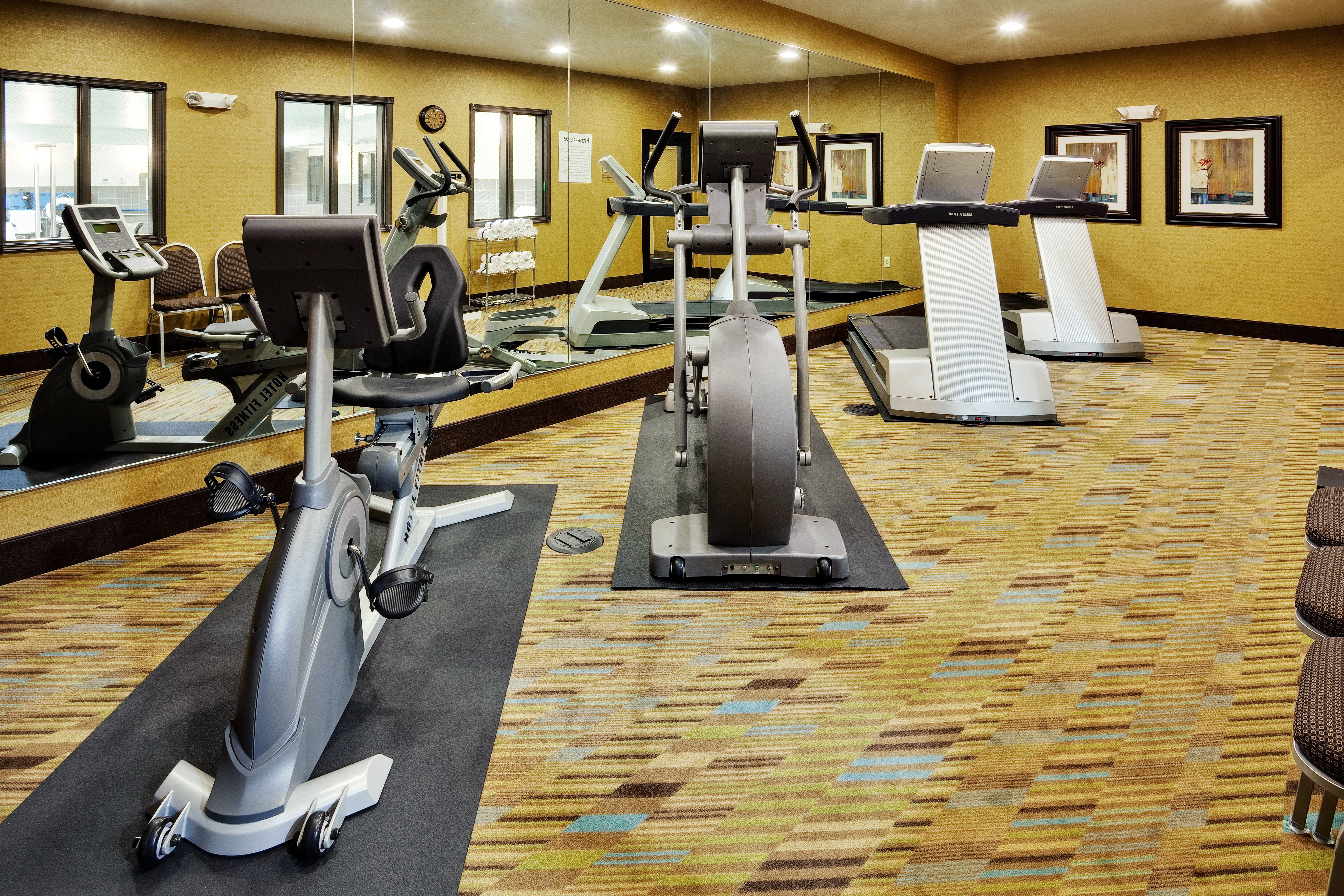 Holiday Inn Express Suites Limerick Pottstown 36/50
