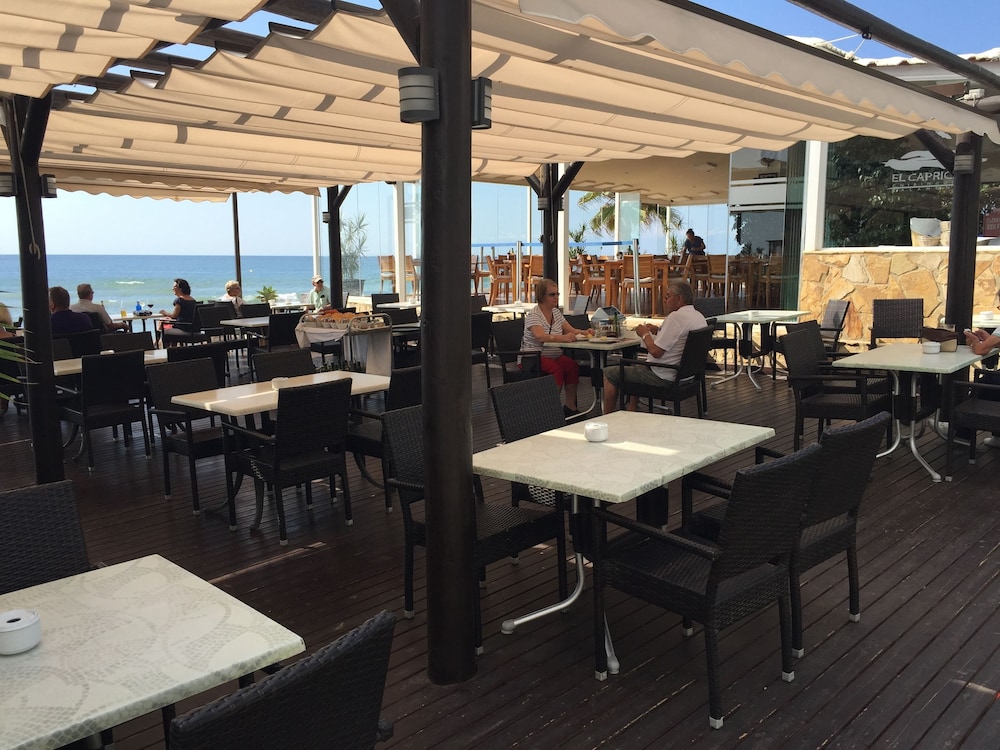 Mi Capricho Beachfront Apartment - Sitio De Calahonda 49/50