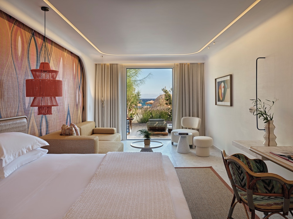 2 BEDROOMS, EXECUTIVE, SUITE, SEA VIEW, HOT TUB