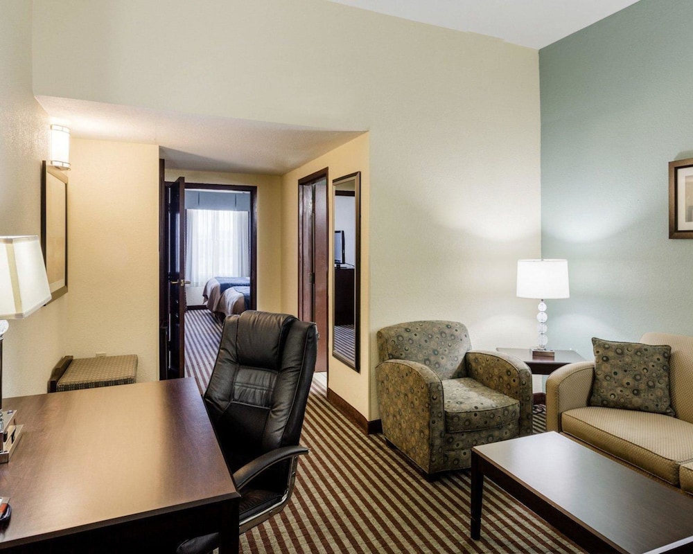 Comfort Inn and Suites Grenada 30/40