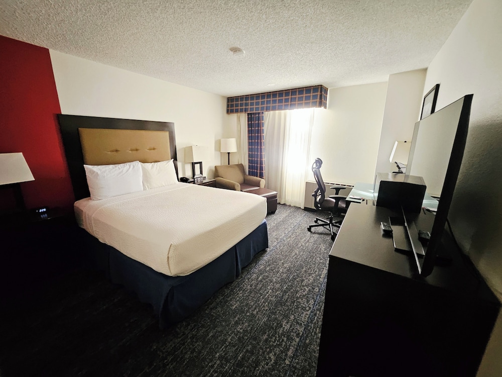 Ramada Plaza by Wyndham Sheridan Hotel and Convention Center 7/50