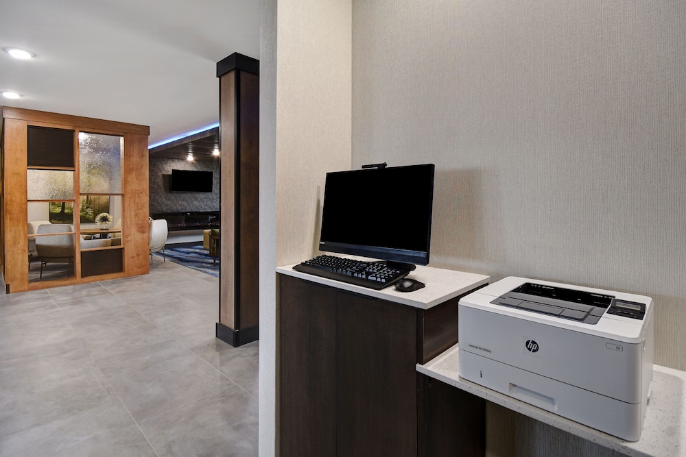 Fairfield Inn & Suites by Marriott Grand Rapids Wyoming 29/36