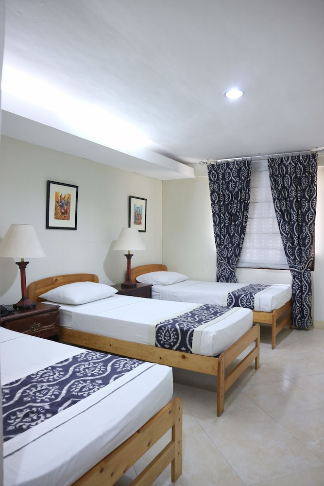 Metro Vigan Inn 33/70