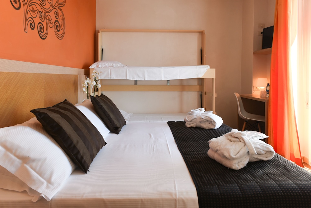 Hotel Polo 30/72