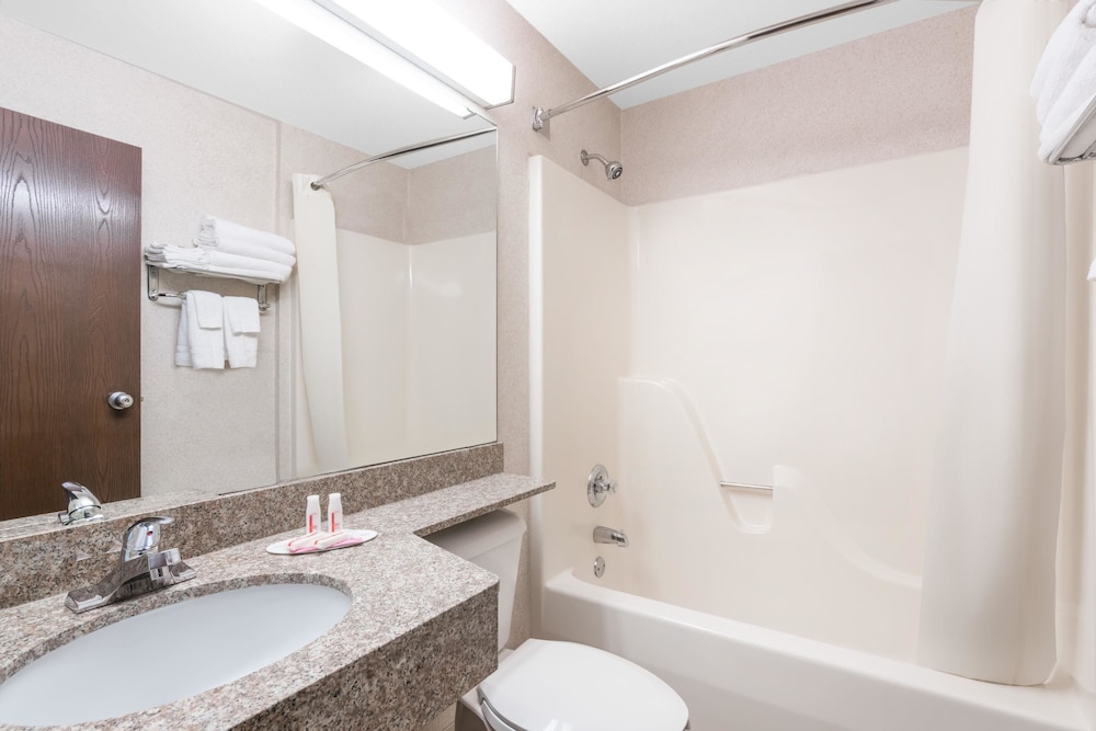 Microtel Inn Suites By Wyndham Rochester Mayo Clinic North 4/25