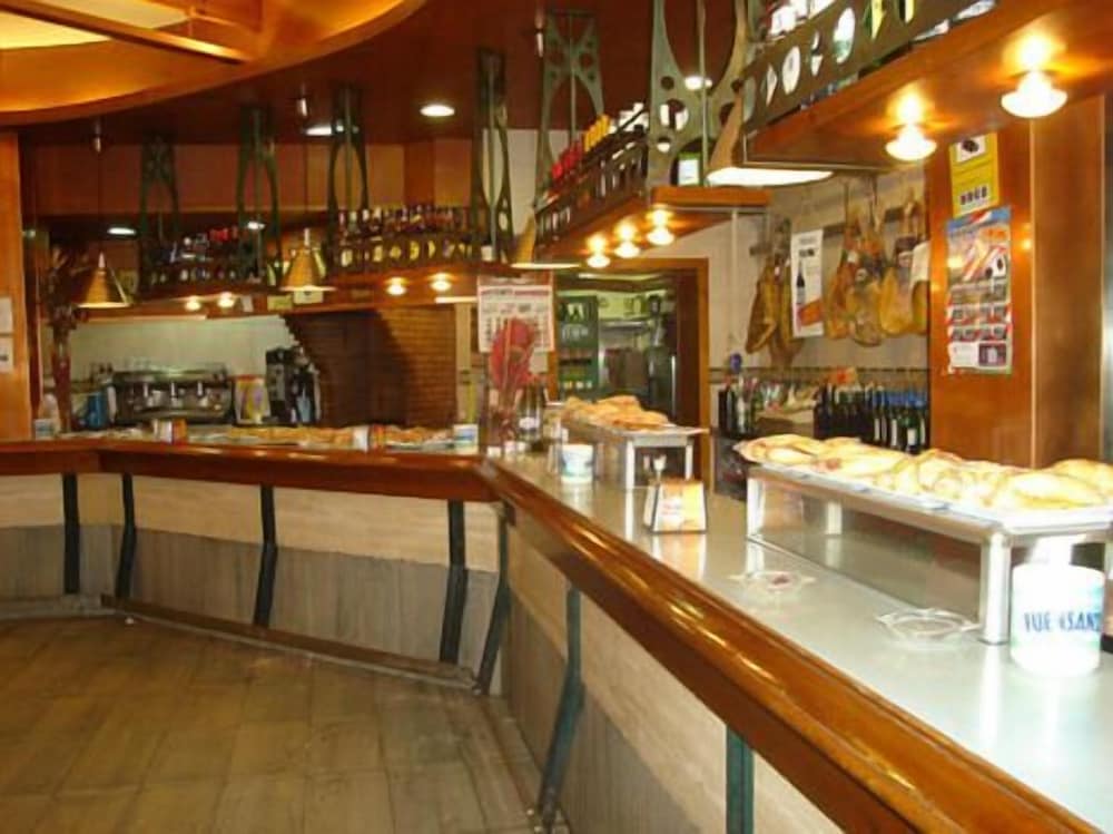 Doña María Hotel 21/25