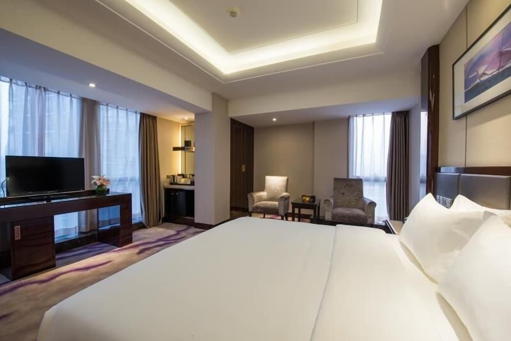 Grand Mercure Wuhan Qiaokou 15/50