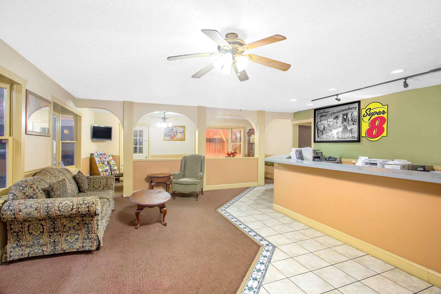 Super 8 By Wyndham Christiansburg 3/6