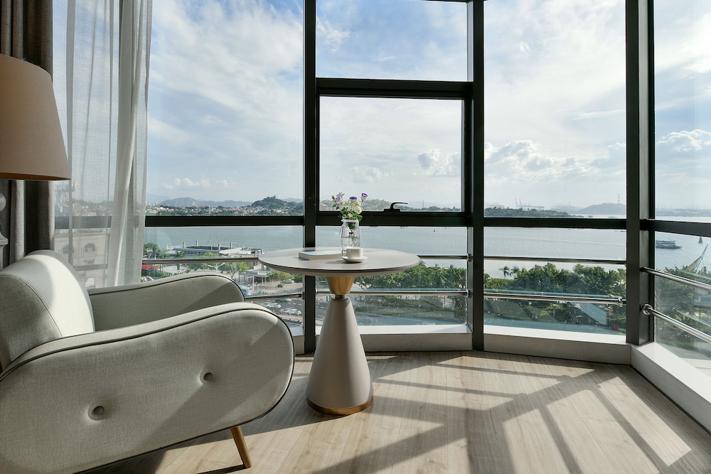 Mercure Xiamen On the Bund 33/58