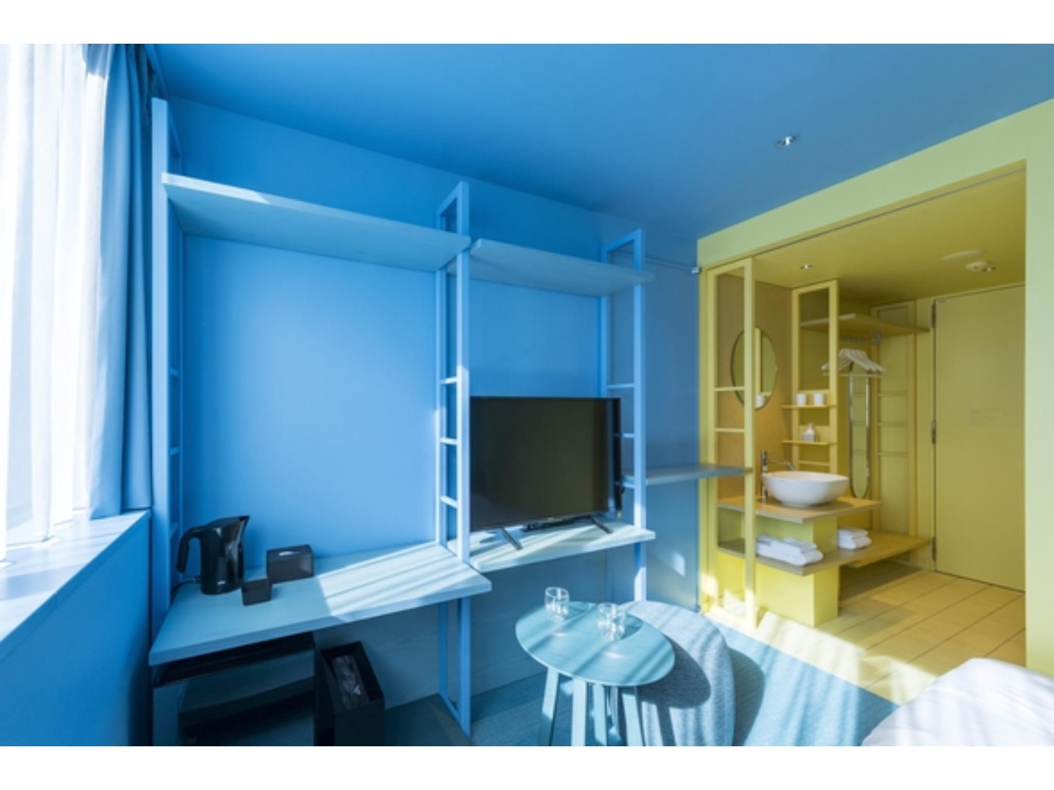 Light Blue, Standard, Twin Beds