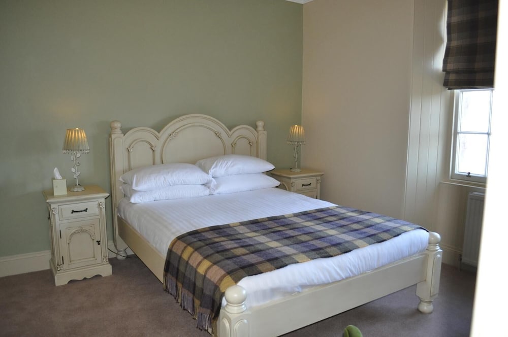 Loch Maree Hotel 17/29
