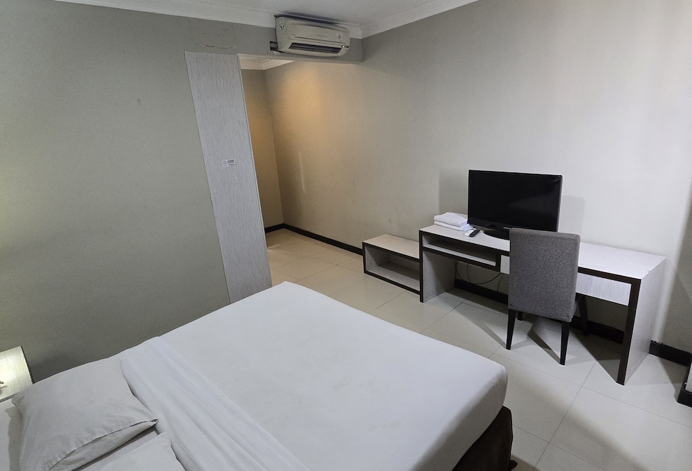 N3 Hotel Zainul Arifin 23/37