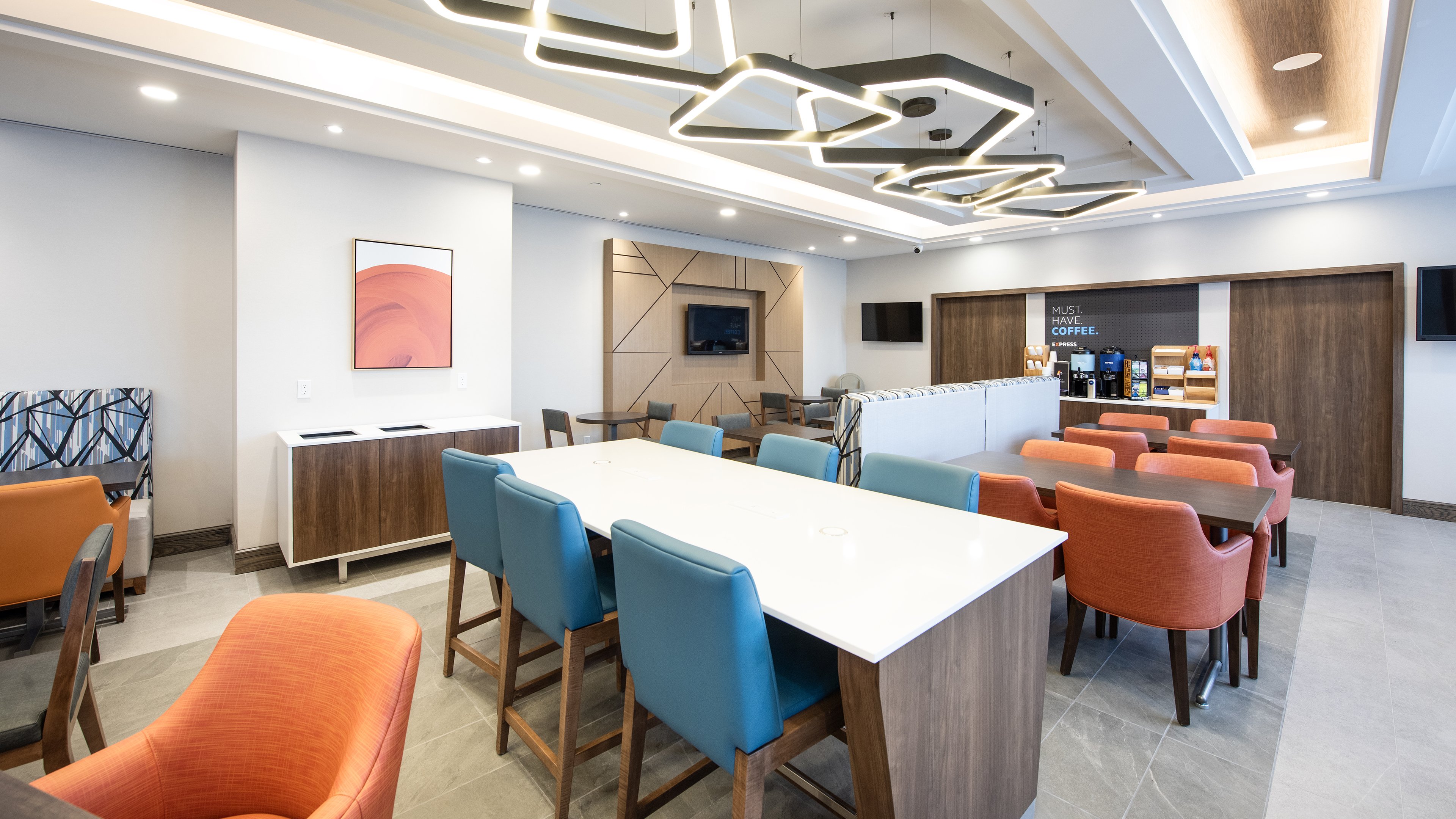 Holiday Inn Express Hotel Suites Waterloo St Jacobs 59/78