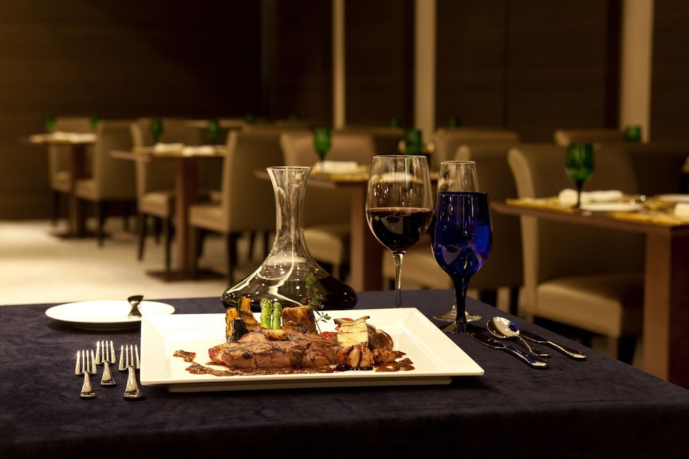 LOTTE CITY HOTEL MAPO 34/40