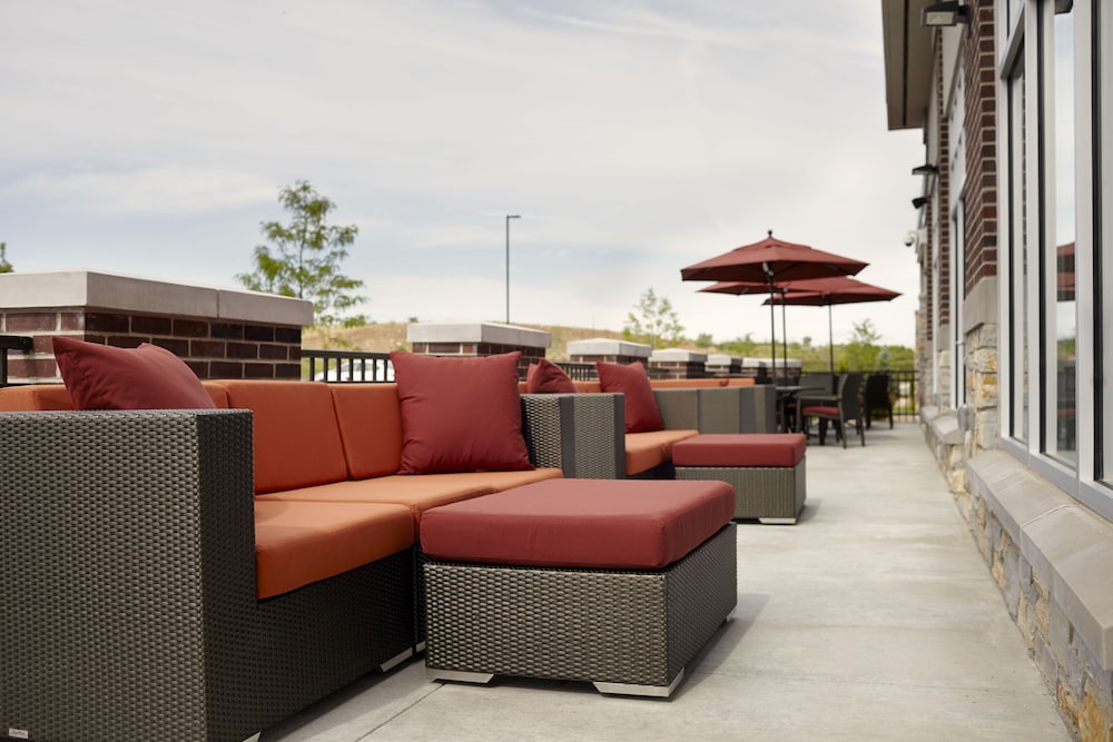 Hyatt Place Madison Verona 34/54