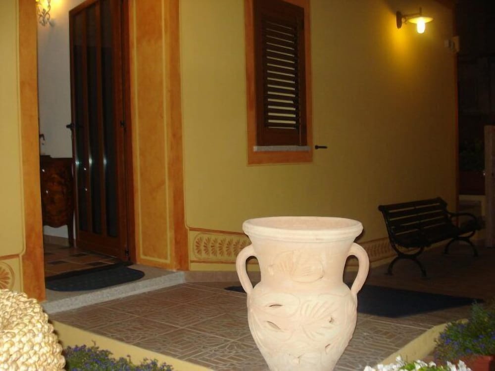 Hotel Patti 26/27
