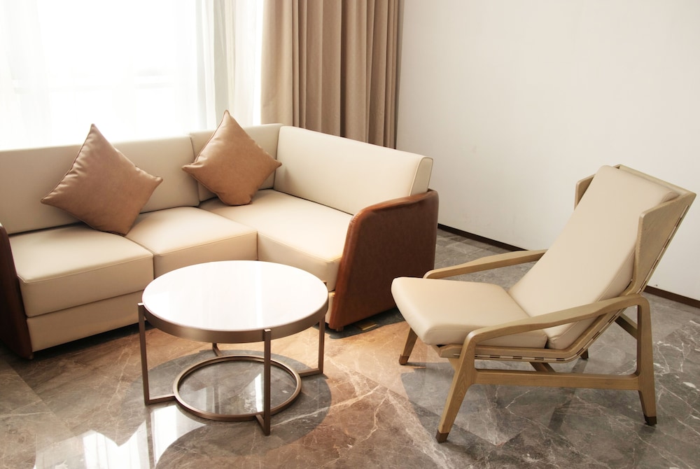LN Dongfang Hotel Pazhou 37/60