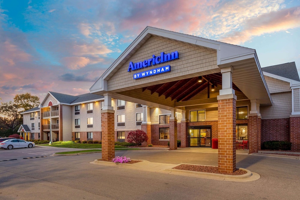 AmericInn by Wyndham Madison South 1/34