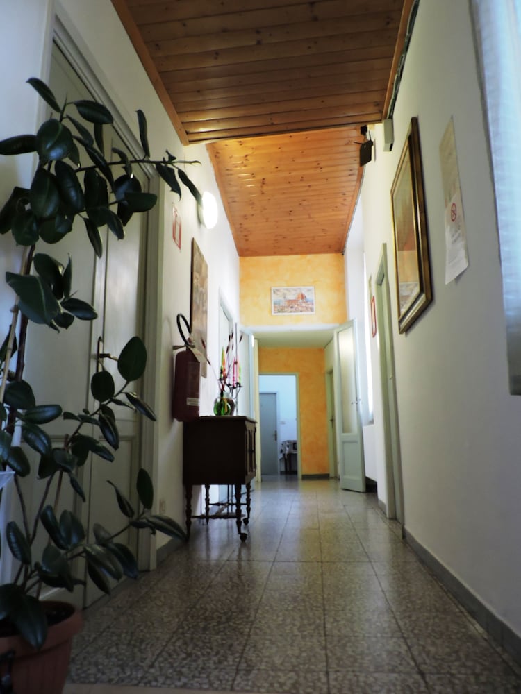 Hotel Ferretti 39/58