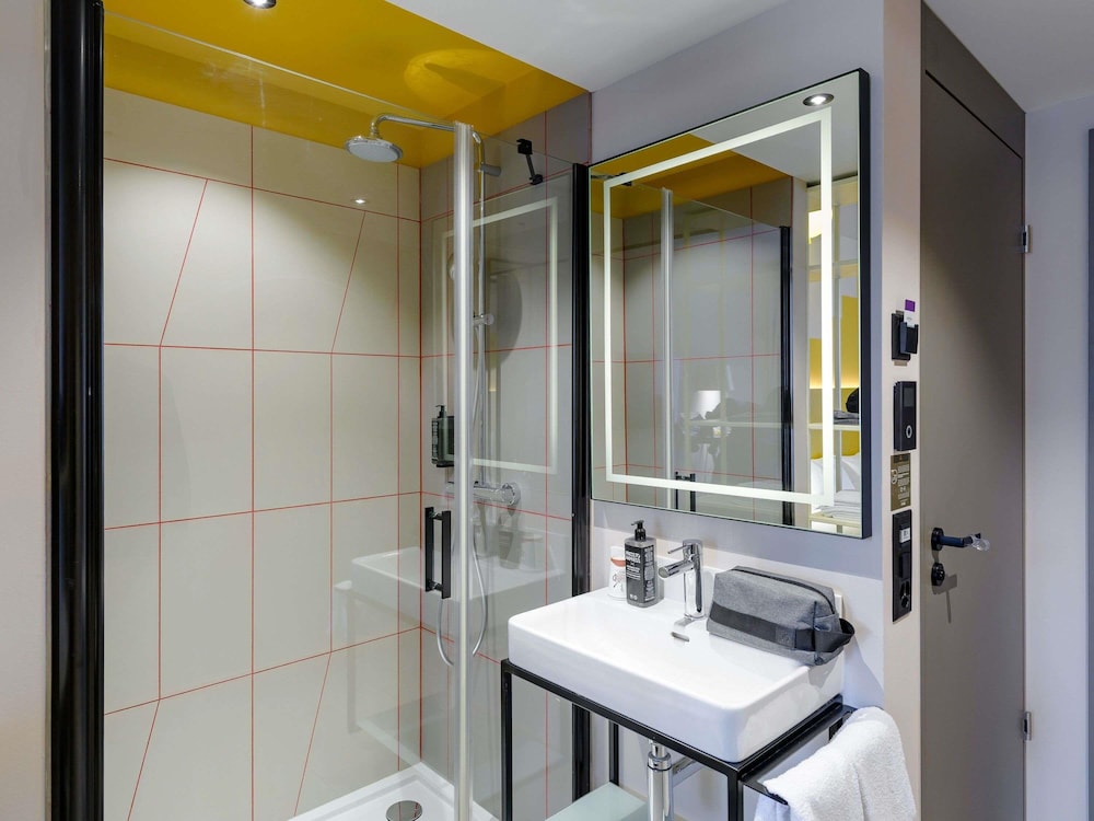 Ibis Styles Zurich City Center 66/68