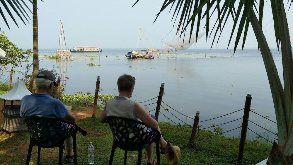 Deshadan Backwater Resort 78/81