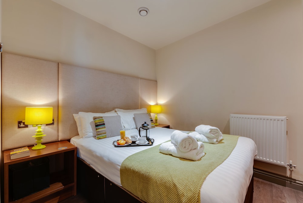 STANDARD, DOUBLE BED, SMALL