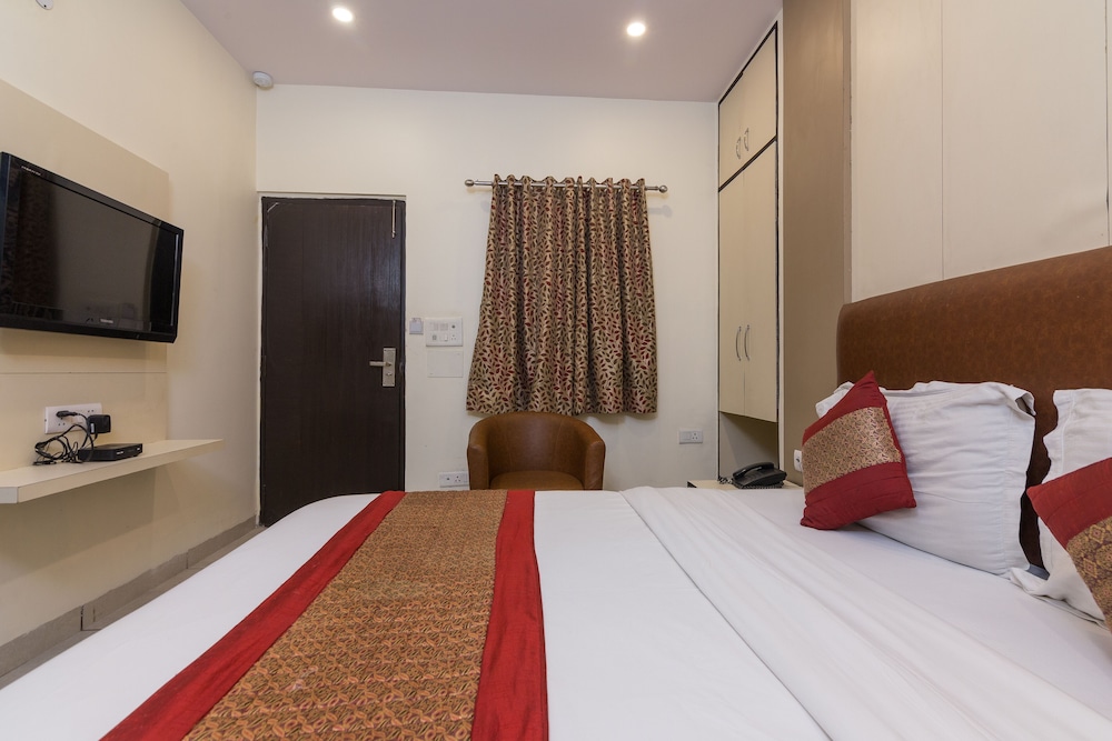 RUPAM HOTEL 21/72