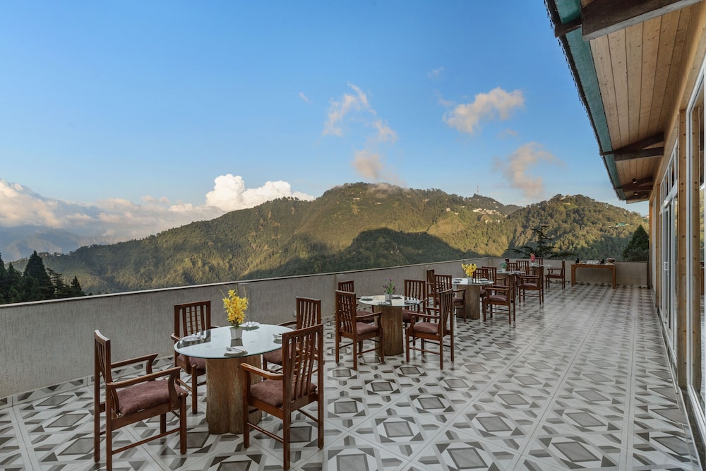 Country Inn Premier Pacific Mall Road Mussoorie 50/60