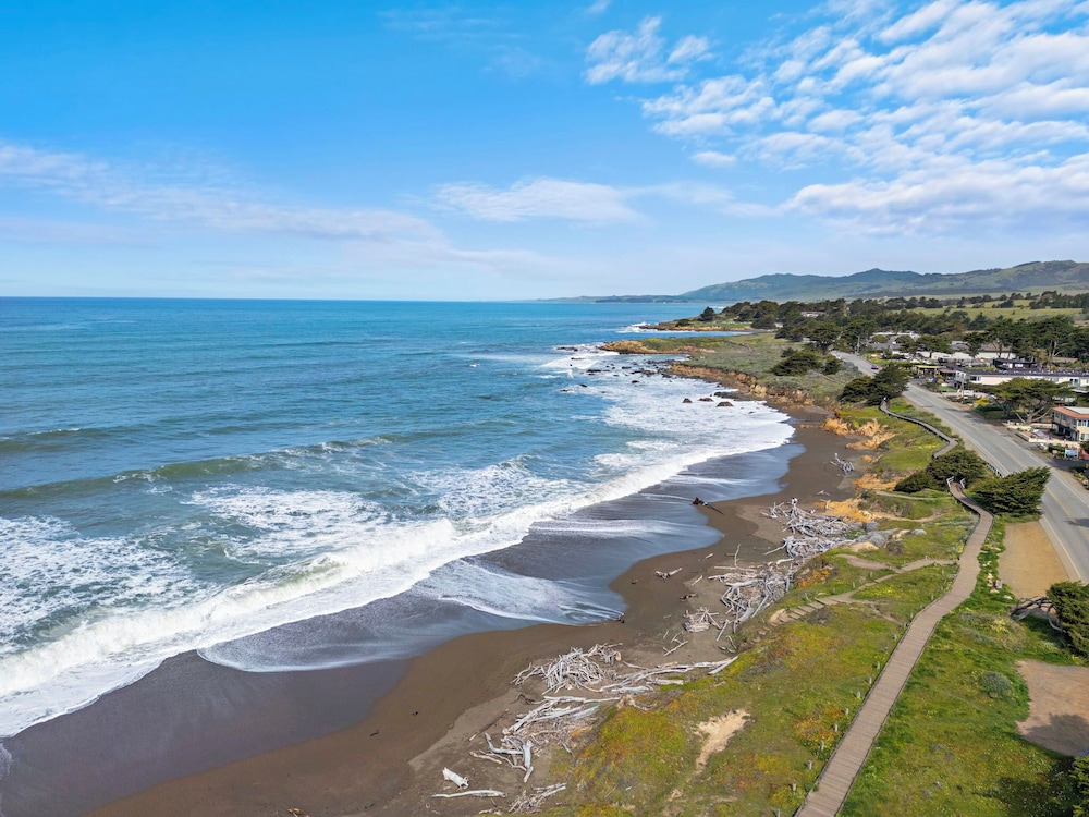 Motel6 San Simeon, CA - Hearst Castle Area 60/63
