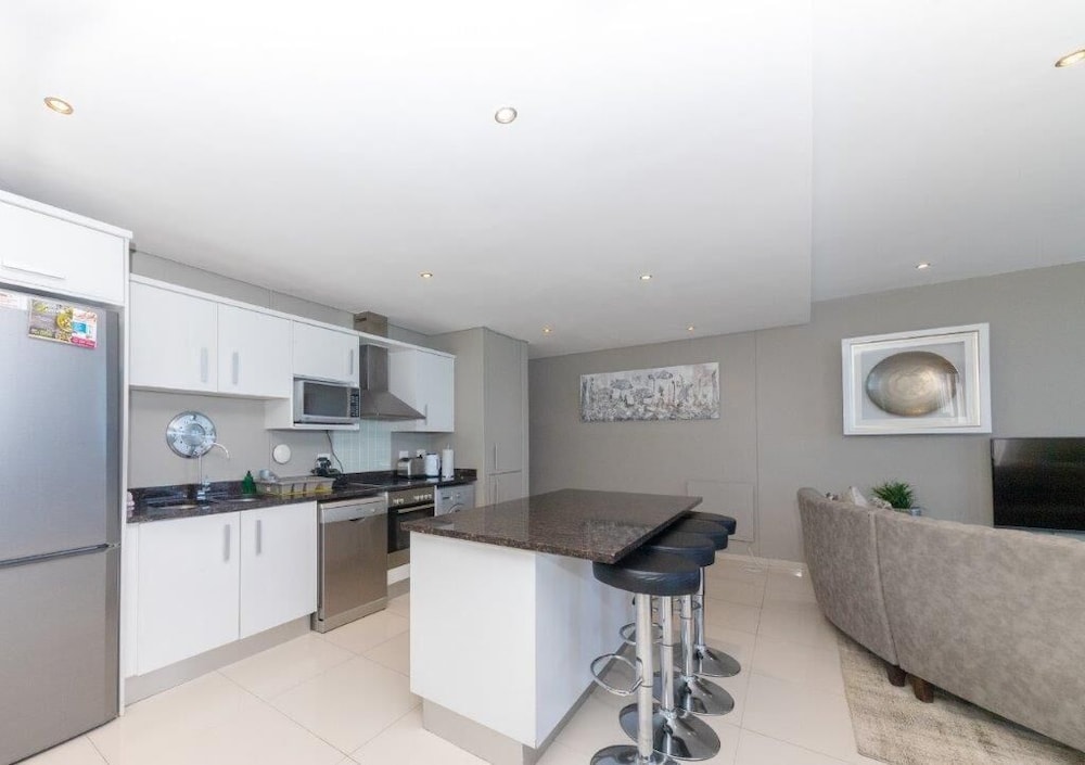 Infinity Self-Catering Apartments 9/50