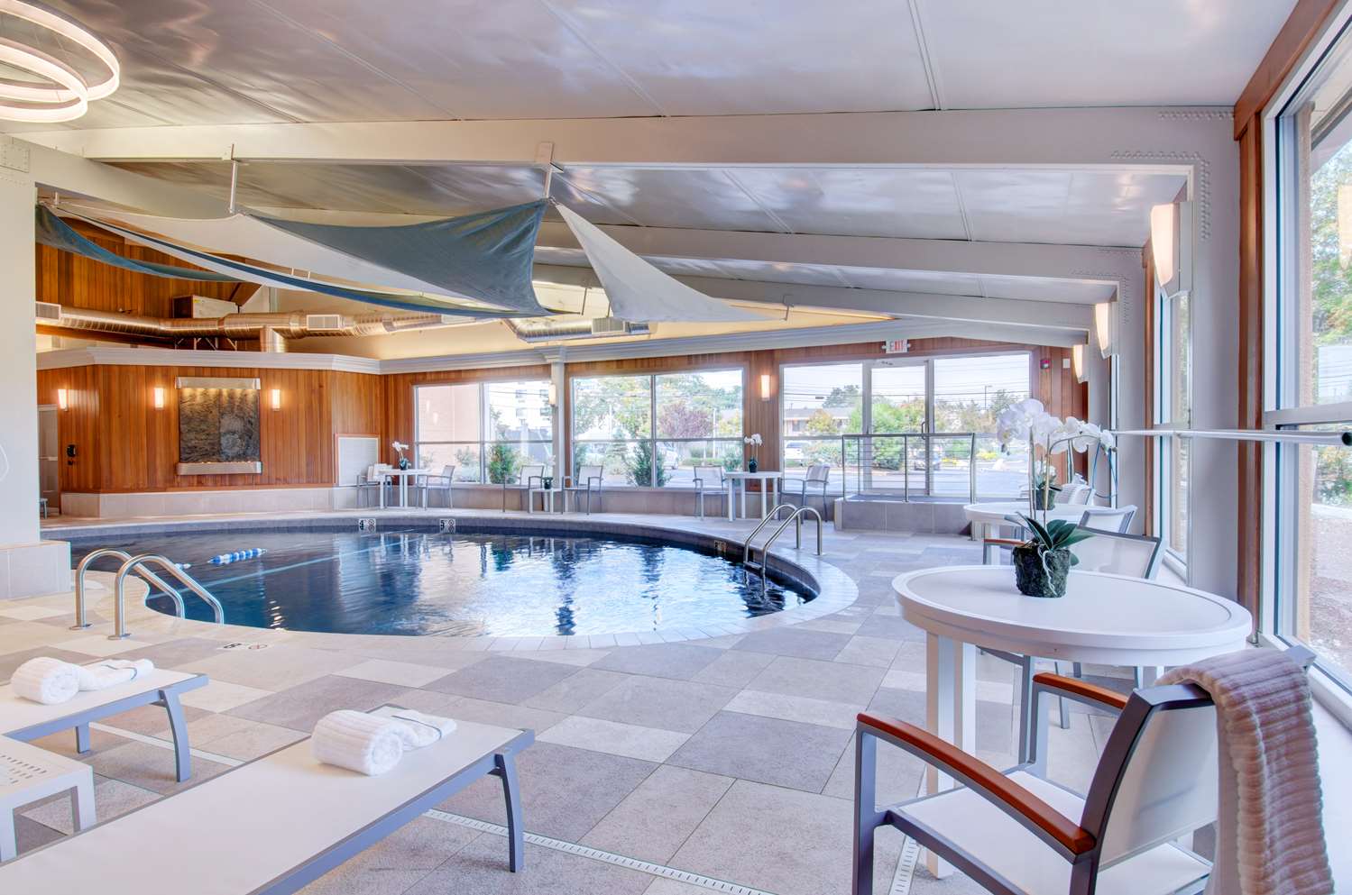 Best Western Plus Waltham Boston 10/34