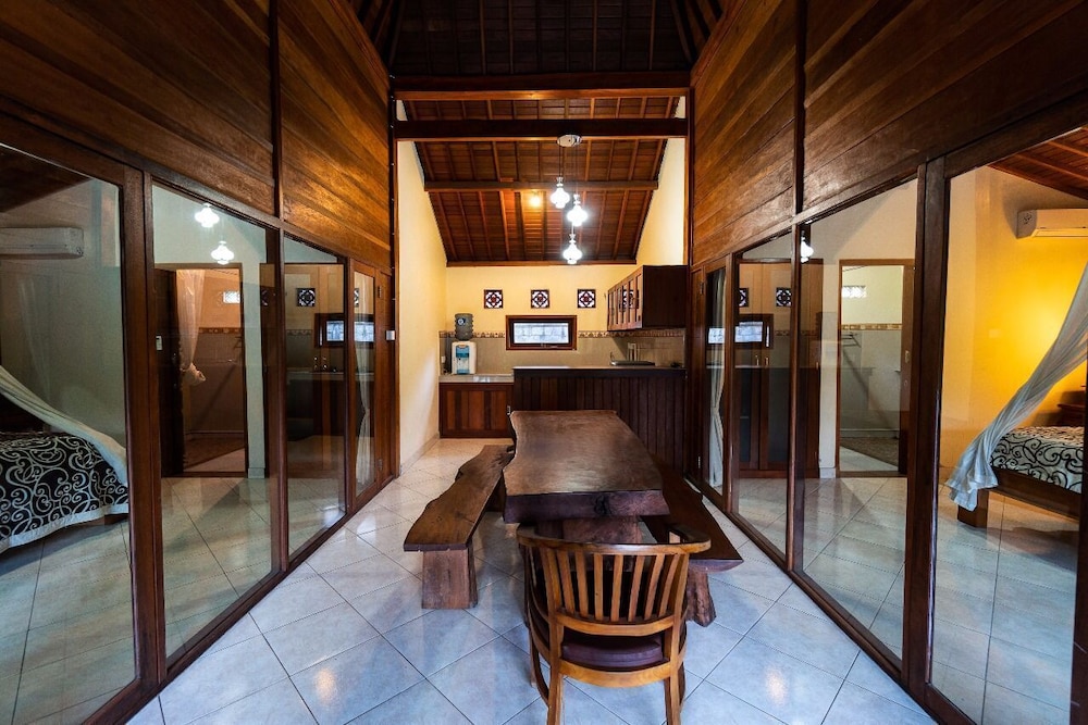 Sari Bamboo Villas 46/63