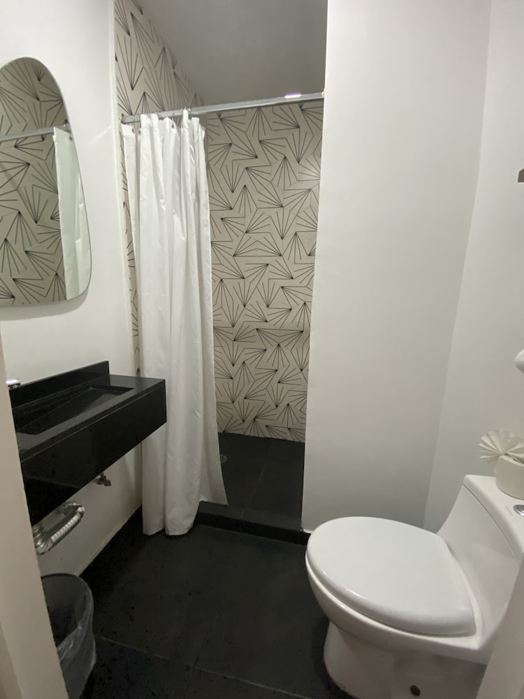 Hostal Alcazar 48/50