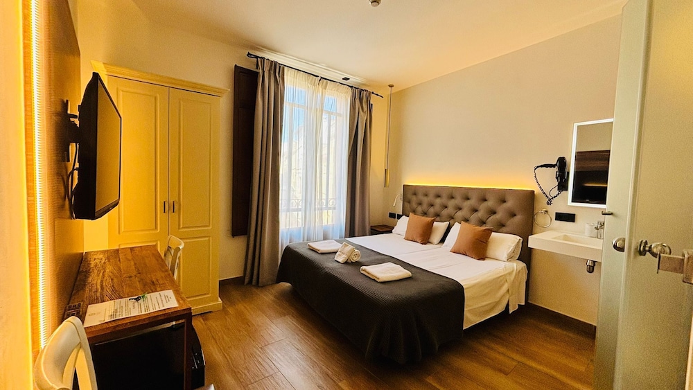 Hotel Central Maria 18/63