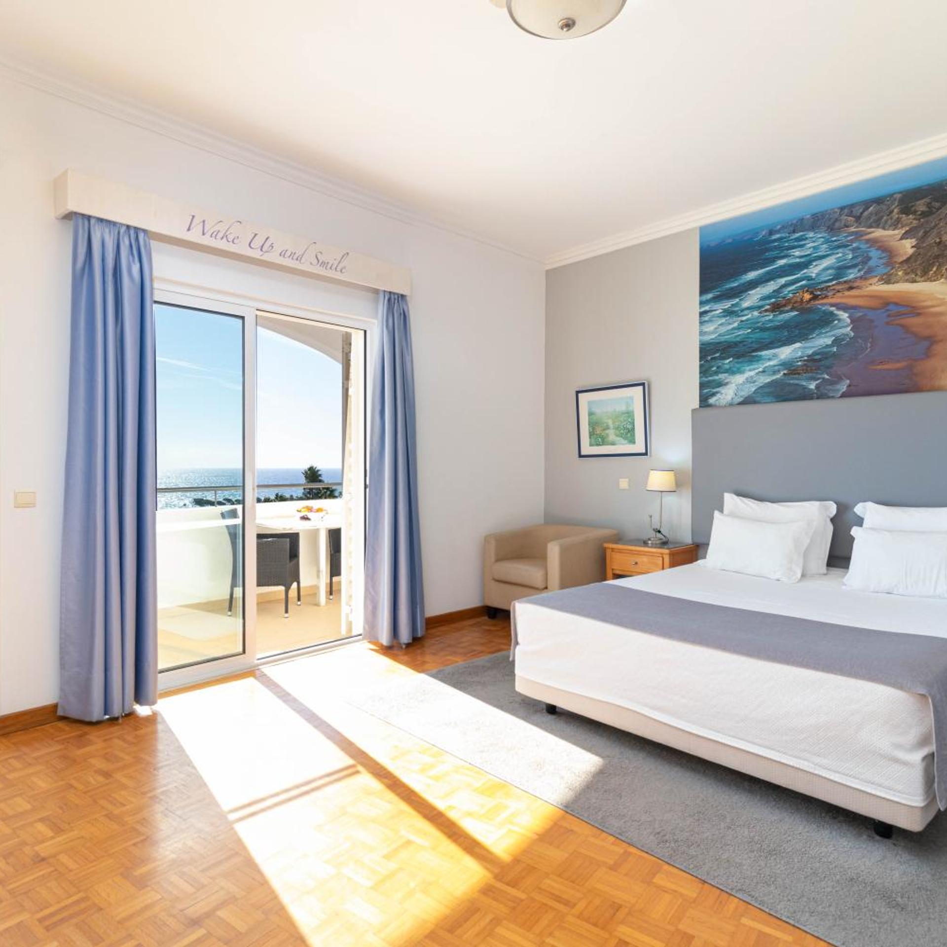 Room, Double or Twin Bed