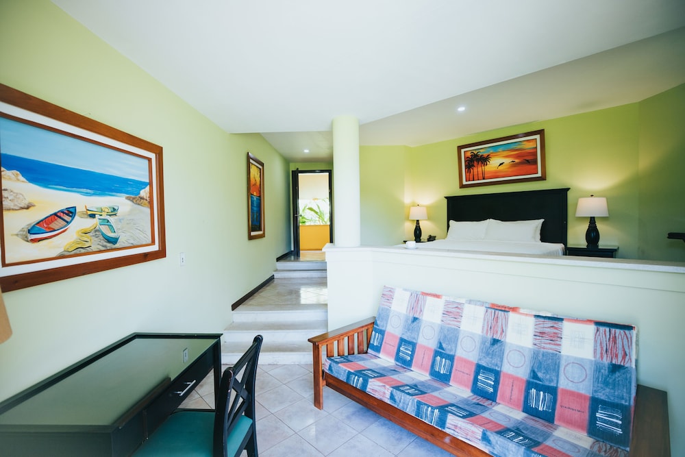 Papagayo Golden Palms Beachfront Hotel 26/65