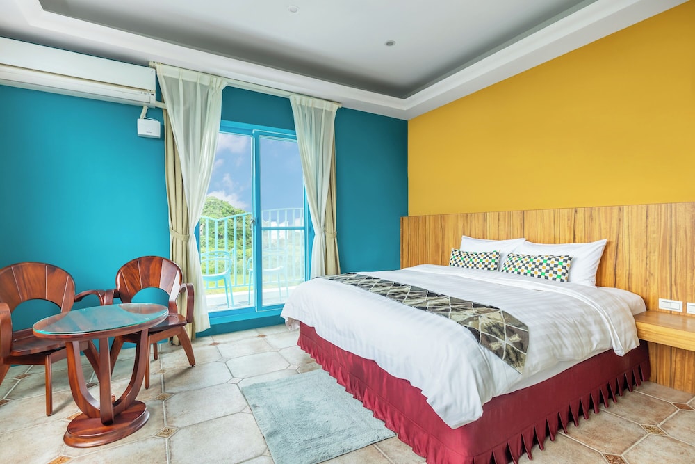DELUXE, DOUBLE BED, BALCONY
